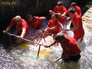 bett-2-7-06-5-05.jpg (135578 Byte)