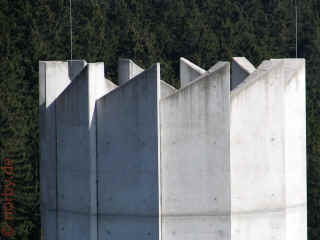 Rennsteigtunnel-bonus-01-04-07-34-xl.jpg (91768 Byte)