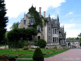 schloss-altenstein_01-07-07_12-xl.jpg (118811 Byte)