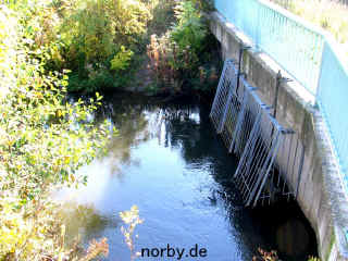 aquaedukt-leinakanal_24-09-07_6561-xl.jpg (202978 Byte)