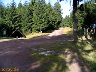 oberhof-2-stein16_26-09-07_6773-xl.jpg (180249 Byte)