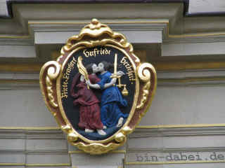 schlossfriedenstein_06-04-08_1421-l.jpg (64011 Byte)