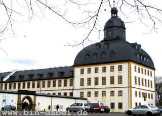 schlossfriedenstein_06-04-08_1479-l.jpg (80087 Byte)