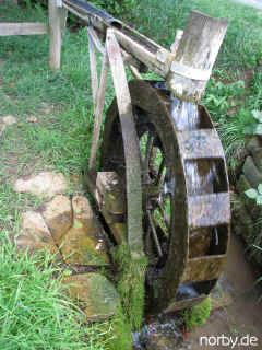 rastplatz_am_wasserrad_09-08-08_1454-l.jpg (127824 Byte)