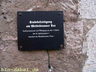 platz-stadt-fontaine_18-02-08_248-xl.jpg (153490 Byte)