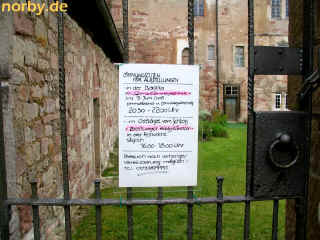 schloss-herrenbreitungen_18-05-08_3379-l.jpg (100751 Byte)