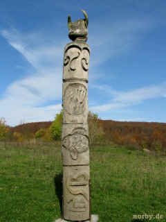wildkatzenpfad-kunstwerke 18-10-08 3231-l.jpg (60828 Byte)