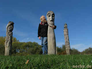 wildkatzenpfad-kunstwerke 18-10-08 3235-l.jpg (55967 Byte)
