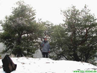 Felsenweg 04-02-09 4831-l.jpg (112216 Byte)