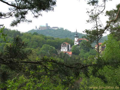Feodora Louise und Caroline Bonuscache 25-04-2011 0619.jpg (99314 Byte)