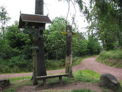 An der Weinstrasse 11 � 17-07-2011  2373.jpg (98514 Byte)