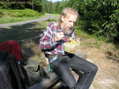 Der Blick vom Stamm 05-Juni-2011 1678.jpg (99636 Byte)