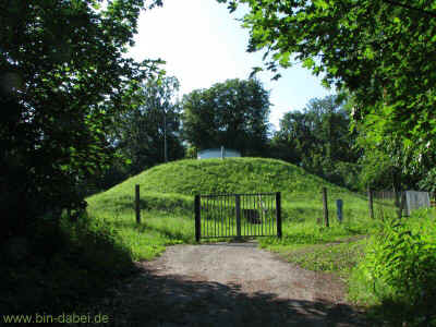 Waltershauser Brunnen Ziegenberg 12-Juni-2011 1878.jpg (99577 Byte)