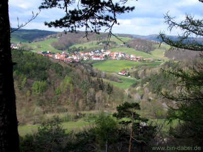 Aussichtspunckt Grosser Ebertsberg 22-04-2012.jpg (98376 Byte)