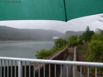 Staumauer Schmalwasser 26-08-312 P103430.jpg (98005 Byte)