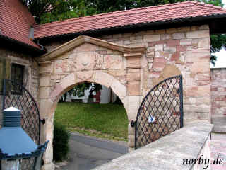 schloss-w-23-07-06-1-87.jpg (177290 Byte)