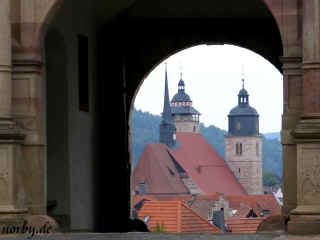 schloss-w-23-07-06-2-30-xl.jpg (67992 Byte)