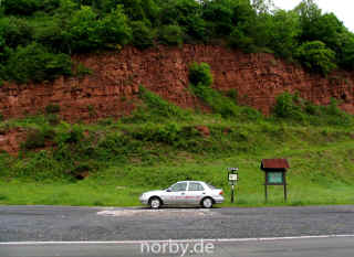 rotewand-27-5-06-16-xl.jpg (157381 Byte)