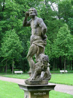 schloss-molsdorf20-5-06-2-48-xl.jpg (193464 Byte)