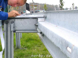 a71-13-10-06-09-xl.jpg (115968 Byte)